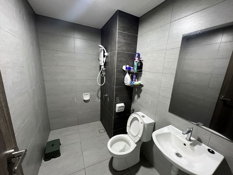 Servis Apartment untuk Disewa di The New Duo @ Edumetro - Louis Ho - Bathroom - PropertyGuru.com.my