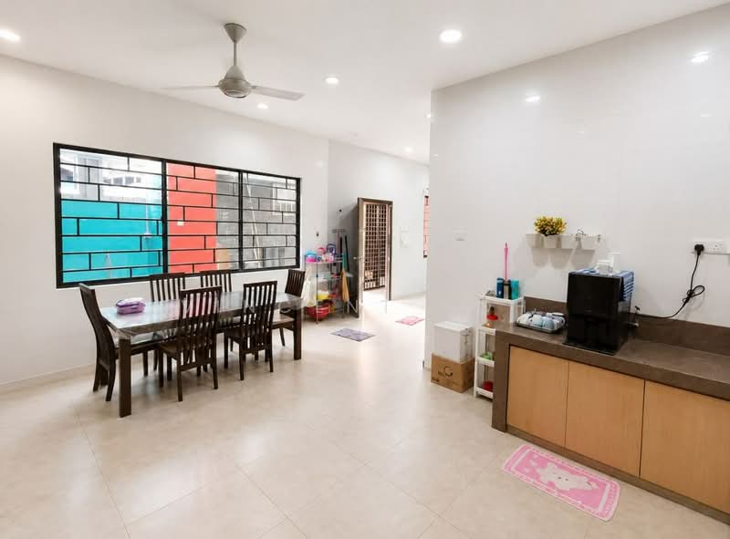 Semi-Detached House for Sale in Jinjang (Kuala Lumpur) - Vincent Goh - Dining Room - PropertyGuru.com.my