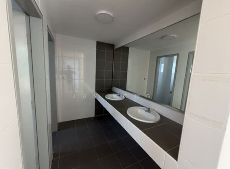 Shop / Office for Rent in Bandar Bukit Raja (Klang) - Jay Yong - Bathroom - PropertyGuru.com.my
