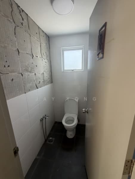 Shop / Office for Rent in Bandar Bukit Raja (Klang) - Jay Yong - Bathroom - PropertyGuru.com.my