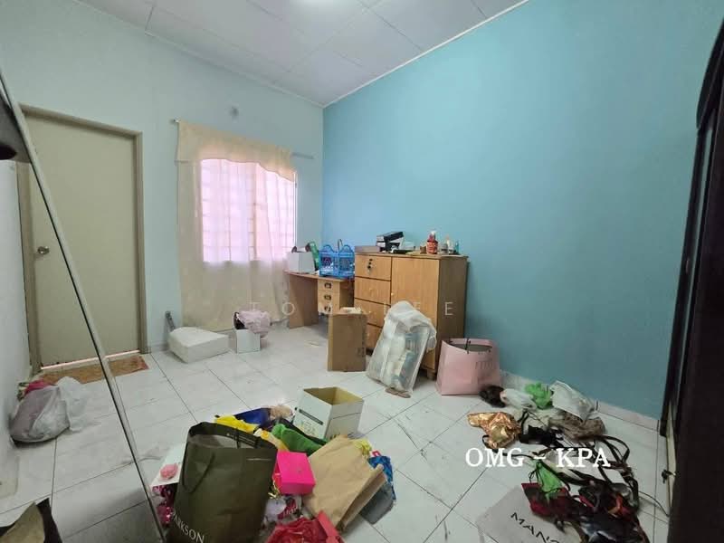 2-storey Terraced House for Sale in Bandar Bukit Tinggi (Klang) - Tom Lee - PropertyGuru.com.my