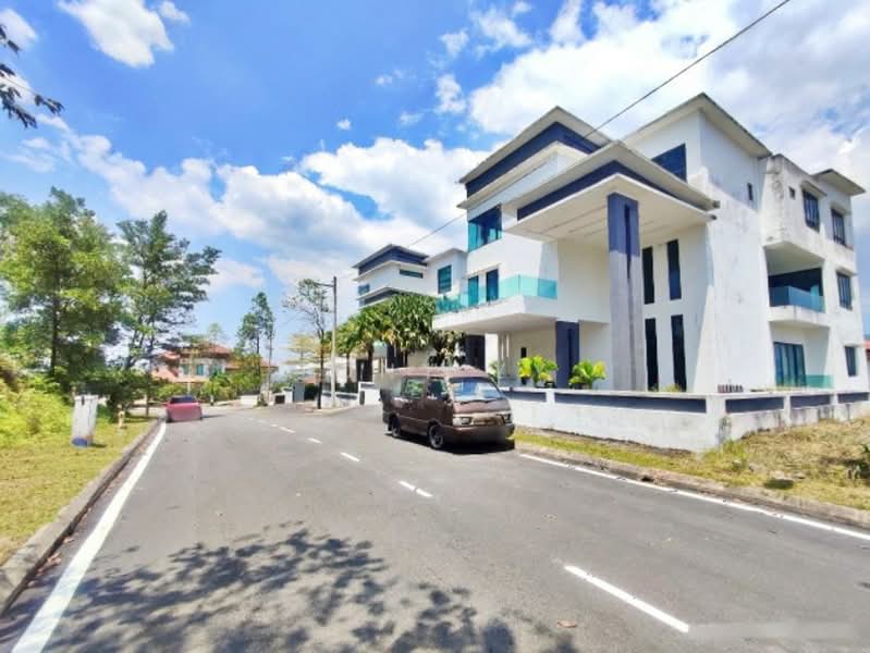 Rumah Banglo untuk Dijual di Kota Emerald (Rawang) - Tony YY - Exterior - PropertyGuru.com.my