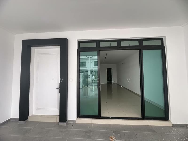 2-storey Terraced House for Sale in Bandar Seri Alam (Masai) - Yvonne Lim - Entrance - PropertyGuru.com.my