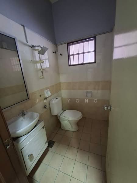 1-storey Terraced House for Sale in Bandar Bukit Raja (Klang) - Jay Yong - Bathroom - PropertyGuru.com.my