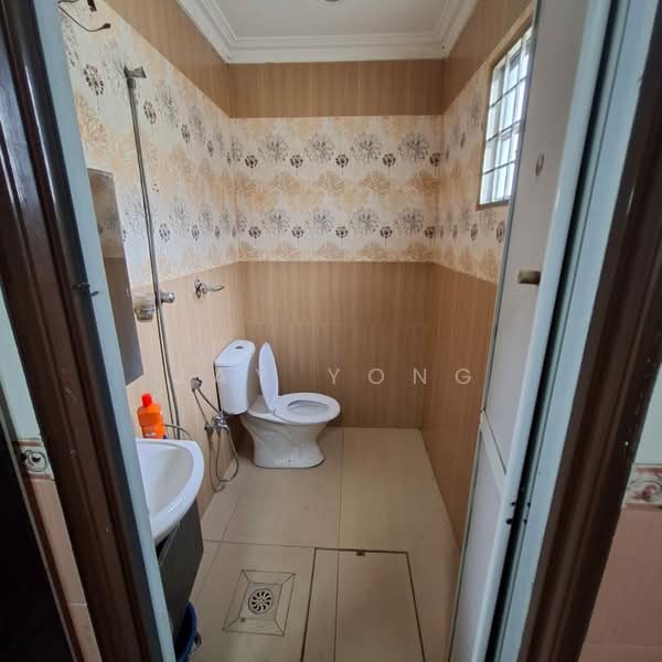 1-storey Terraced House for Sale in Bandar Bukit Raja (Klang) - Jay Yong - Bathroom - PropertyGuru.com.my