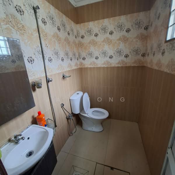 1-storey Terraced House for Sale in Bandar Bukit Raja (Klang) - Jay Yong - Bathroom - PropertyGuru.com.my