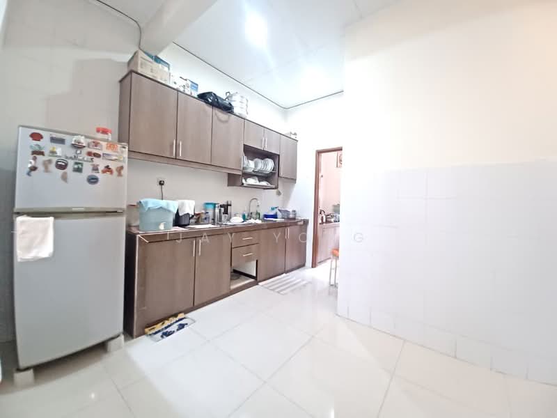 1-storey Terraced House for Sale in Bandar Bukit Raja (Klang) - Jay Yong - Kitchen - PropertyGuru.com.my
