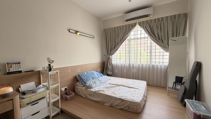 Rumah Teres 2 Tingkat untuk Dijual di Bandar Rimbayu (Telok Panglima Garang) - Jack Lim - Bedroom - PropertyGuru.com.my