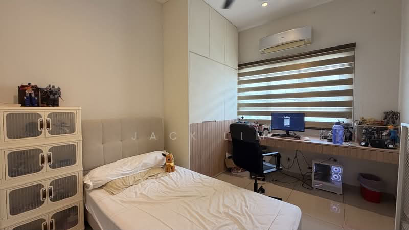 Rumah Teres 2 Tingkat untuk Dijual di Bandar Rimbayu (Telok Panglima Garang) - Jack Lim - Bedroom - PropertyGuru.com.my