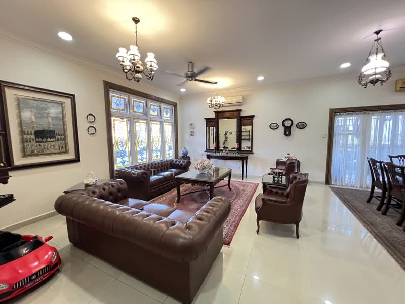 Banglo Pautan untuk Dijual di Kota Damansara (Selangor) - Esther Lim - Living Room - PropertyGuru.com.my