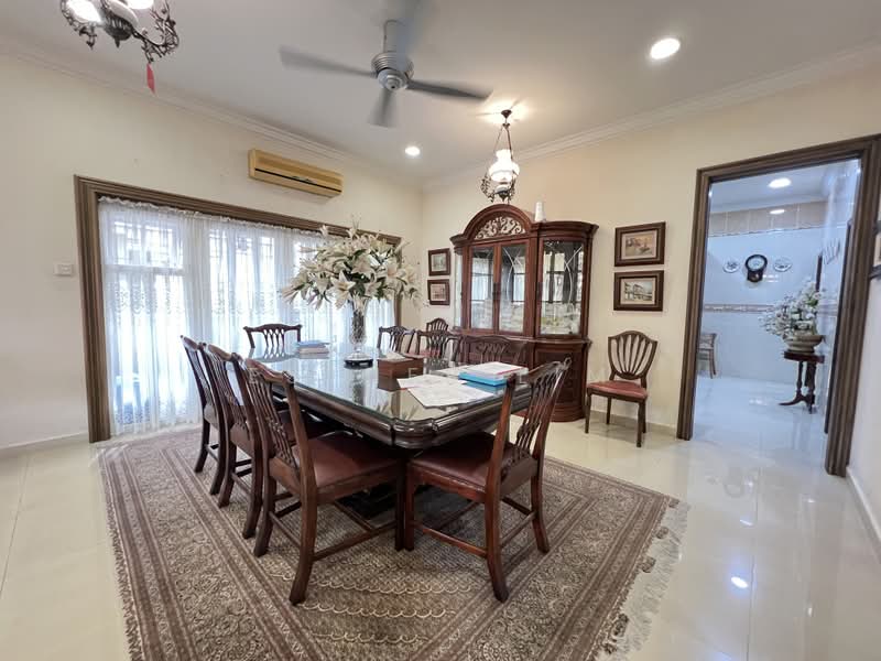 Banglo Pautan untuk Dijual di Kota Damansara (Selangor) - Esther Lim - Dining Room - PropertyGuru.com.my