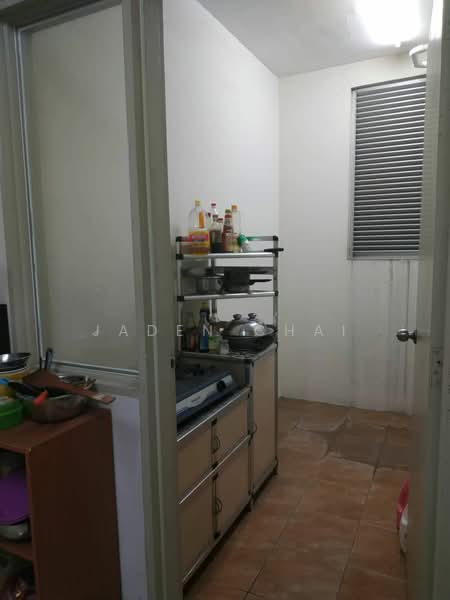 Condominium for Sale at Platinum Lake PV 15 - Jaden Chai - Kitchen - PropertyGuru.com.my