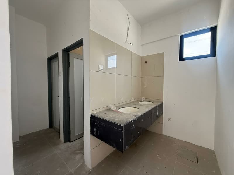 Kilang untuk Disewa di Perai (Penang) - Ivy Yap - Bathroom - PropertyGuru.com.my