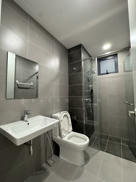 Service Residence for Rent at Sunway Belfield - Sarah Tan - Bathroom - PropertyGuru.com.my