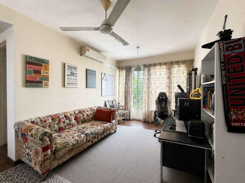 Semi-Detached House for Rent in Seksyen 7 (Shah Alam) - Nor Khafadzah - Living Room - PropertyGuru.com.my