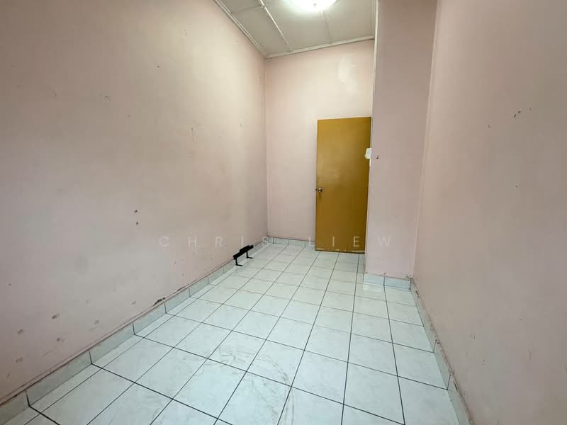 1-storey Terraced House for Sale in Taman Molek (Johor Bahru) - Chris Liew - Interior - PropertyGuru.com.my
