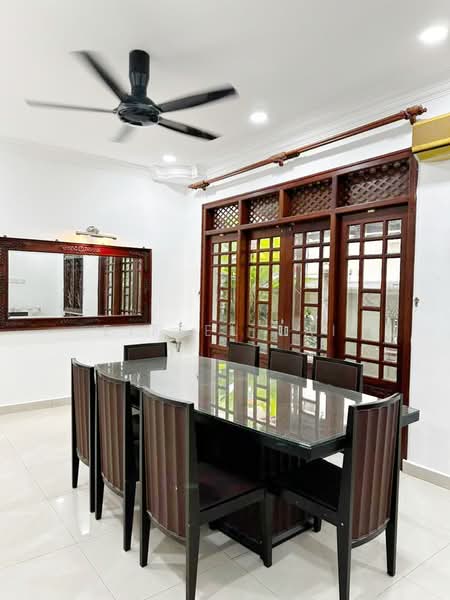 Rumah Berkembar untuk Disewa di Taman Sri Jelok (Kajang) - Eiffel Lai - Dining Room - PropertyGuru.com.my