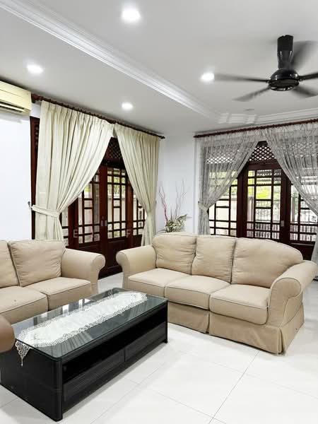 Rumah Berkembar untuk Disewa di Taman Sri Jelok (Kajang) - Eiffel Lai - Living Room - PropertyGuru.com.my
