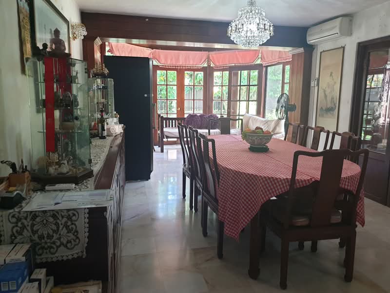 Rumah Banglo untuk Dijual di Seksyen 12 (Petaling Jaya) - KK . - Dining Room - PropertyGuru.com.my