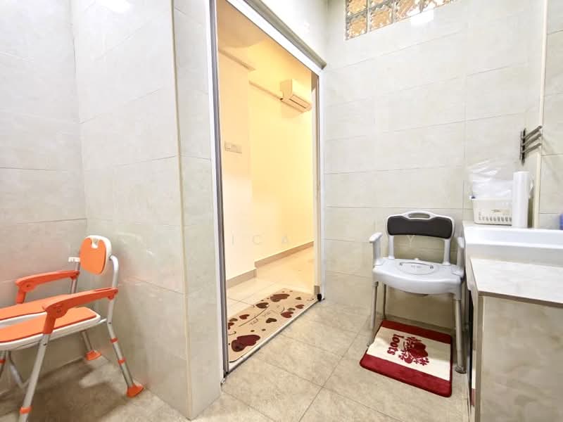 Semi-Detached House for Sale in Johor Bahru (Johor) - Jessica Boey - Bathroom - PropertyGuru.com.my
