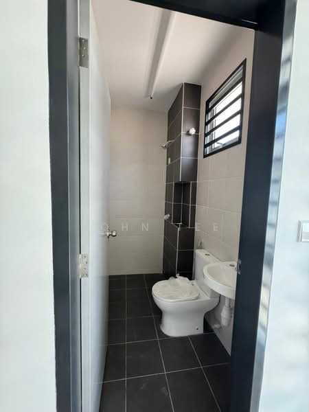 Rumah Teres 2 Tingkat untuk Disewa di Kota Bayuemas (Klang) - John Tee - Bathroom - PropertyGuru.com.my