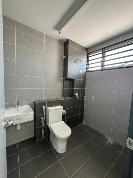 Rumah Teres 2 Tingkat untuk Disewa di Kota Bayuemas (Klang) - John Tee - Bathroom - PropertyGuru.com.my