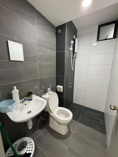 Service Residence for Rent at Traders Garden @ Cheras Selatan - Alex Ho - Bathroom - PropertyGuru.com.my