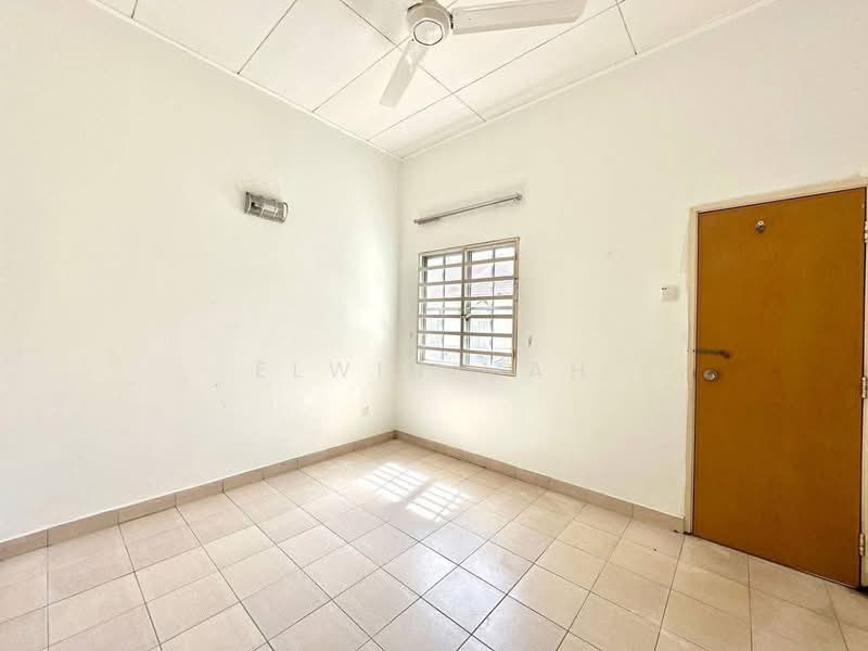 Rumah Teres 2 Tingkat untuk Dijual di Kota Puteri Seksyen 5 (Batu Arang) - Elwin Mah - Interior - PropertyGuru.com.my