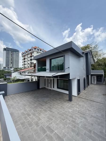 Rumah Berkembar untuk Dijual di Kampung Bahru (Johor Bahru) - Wallace Ang - PropertyGuru.com.my