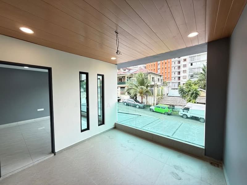 Rumah Berkembar untuk Dijual di Kampung Bahru (Johor Bahru) - Wallace Ang - PropertyGuru.com.my