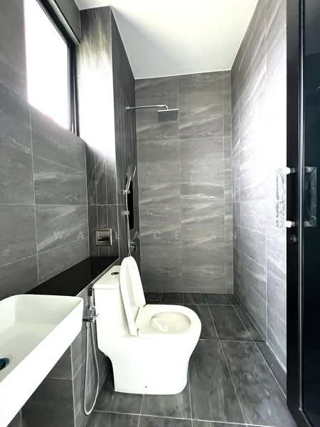 Rumah Berkembar untuk Dijual di Setia Tropika (Johor Bahru) - Wallace Ang - PropertyGuru.com.my