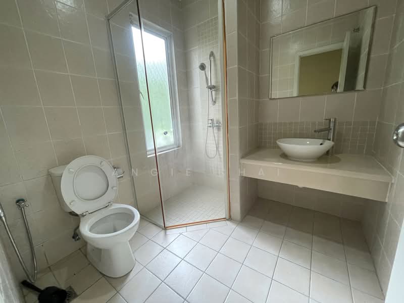 Rumah Bandar untuk Dijual di Sunway Damansara (Kota Damansara) - Angie Chai - Bathroom - PropertyGuru.com.my