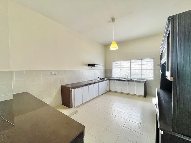 Rumah Teres 2 Tingkat untuk Dijual di Bandar Nusaputra (Puchong) - Dinie Akmal - Kitchen - PropertyGuru.com.my