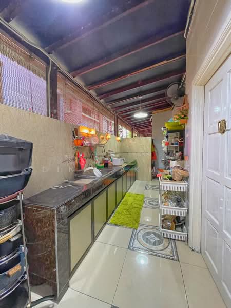 Rumah Teres 2.5 Tingkat untuk Dijual di Putrajaya (Putrajaya) - Dinie Akmal - Kitchen - PropertyGuru.com.my
