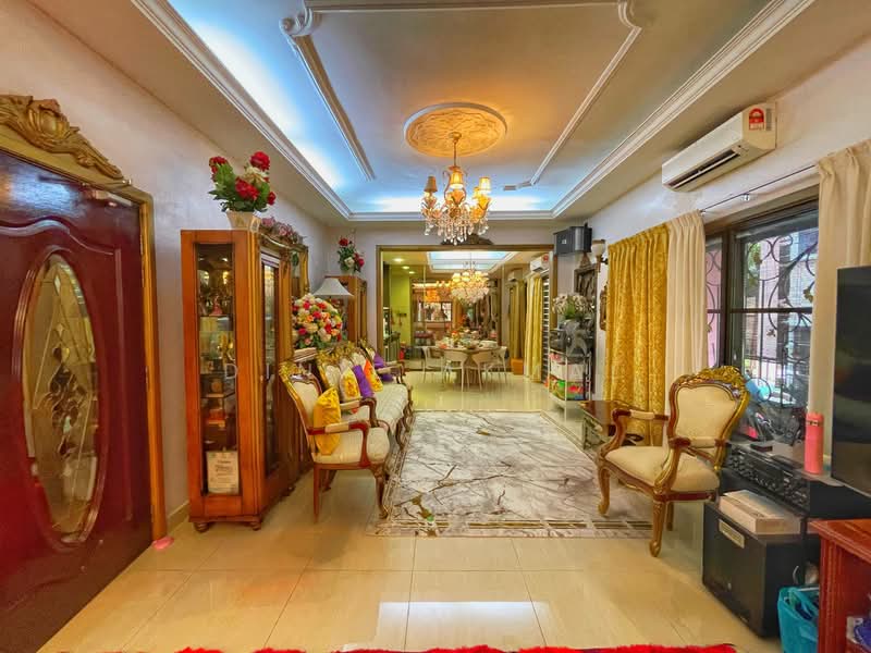 Rumah Teres 2.5 Tingkat untuk Dijual di Putrajaya (Putrajaya) - Dinie Akmal - Living Room - PropertyGuru.com.my