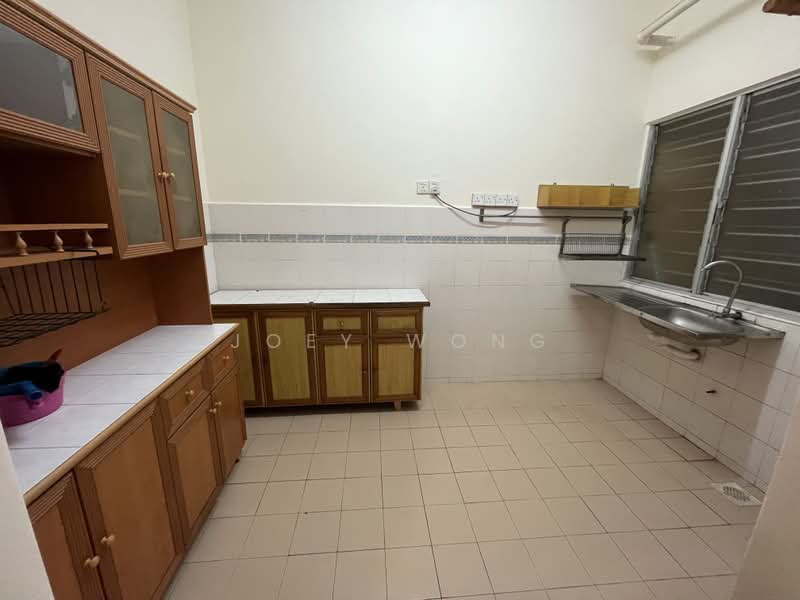 Apartment for Sale at Pangsapuri Seri Meranti - Joey Wong - Kitchen - PropertyGuru.com.my