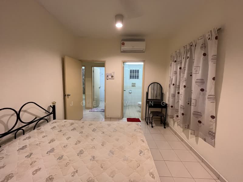 Apartment for Sale at Pangsapuri Seri Meranti - Joey Wong - Bedroom - PropertyGuru.com.my