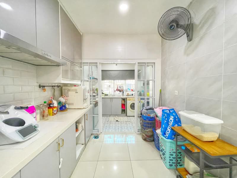 2-storey Terraced House for Sale in Cyberjaya (Selangor) - Dinie Akmal - Kitchen - PropertyGuru.com.my