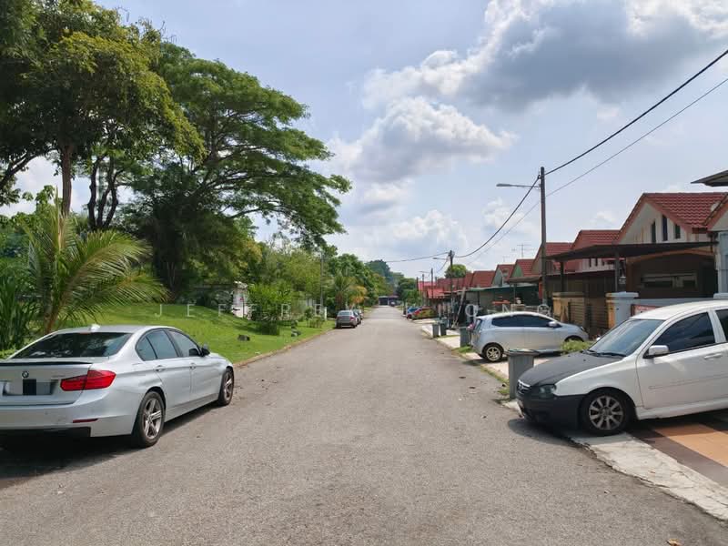 1-storey Terraced House for Sale in Bandar Putra (Kulai) - Jeffrey Kiong - Exterior - PropertyGuru.com.my