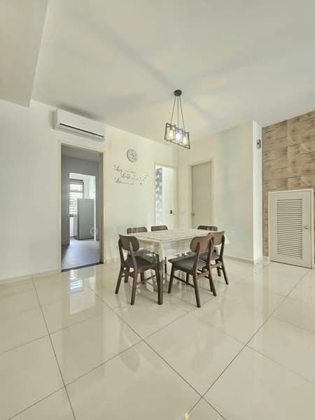 Terraced House for Rent in Johor Bahru (Johor) - Joan Tong - Dining Room - PropertyGuru.com.my