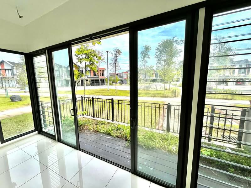 Rumah Teres 2 Tingkat untuk Dijual di Shah Alam (Selangor) - Dinie Akmal - Exterior - PropertyGuru.com.my