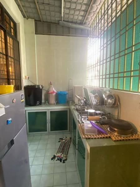 1-storey Terraced House for Rent in Taman Pelangi Indah (Ulu Tiram) - Ray Tung - Kitchen - PropertyGuru.com.my
