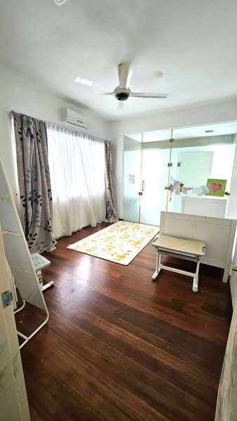 Zero-Lot Bungalow for Rent in Lakefront Villa (Cyberjaya) - Amy Oktavia - Bedroom - PropertyGuru.com.my
