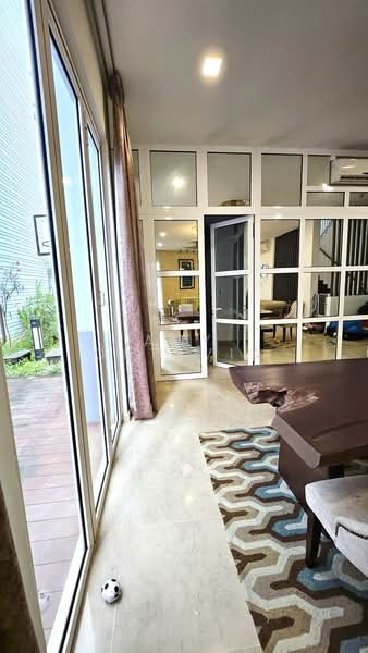 Zero-Lot Bungalow for Rent in Lakefront Villa (Cyberjaya) - Amy Oktavia - Living Room - PropertyGuru.com.my