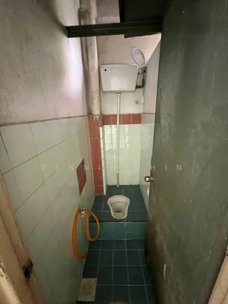 Pejabat untuk Disewa di Taman Rasa Sayang Prima (Cheras) - Dennix Chin - Bathroom - PropertyGuru.com.my