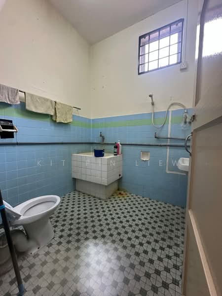 Semi-Detached House for Sale in Taman Canning (Ipoh) - Kit Pin Liew - PropertyGuru.com.my