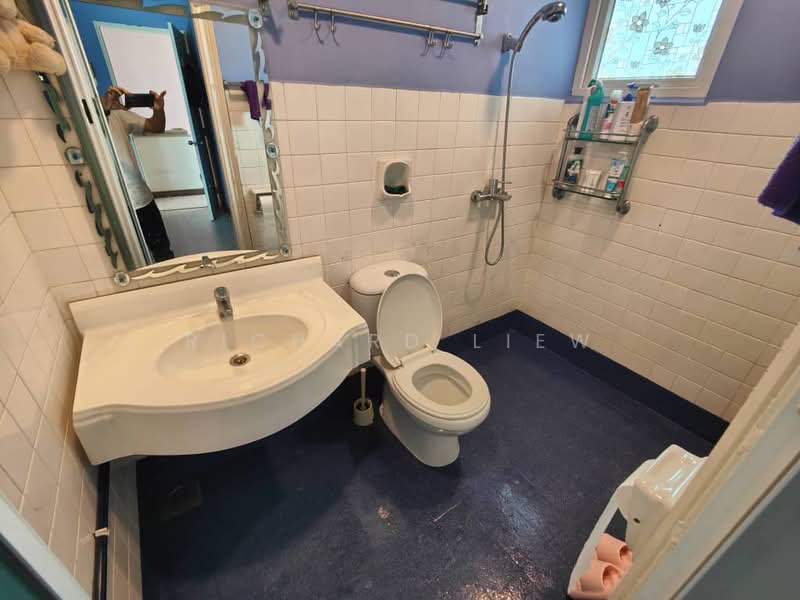 Rumah Teres 2 Tingkat untuk Dijual di SS 21, Damansara Utama (Petaling Jaya) - Richard Liew - Bathroom - PropertyGuru.com.my
