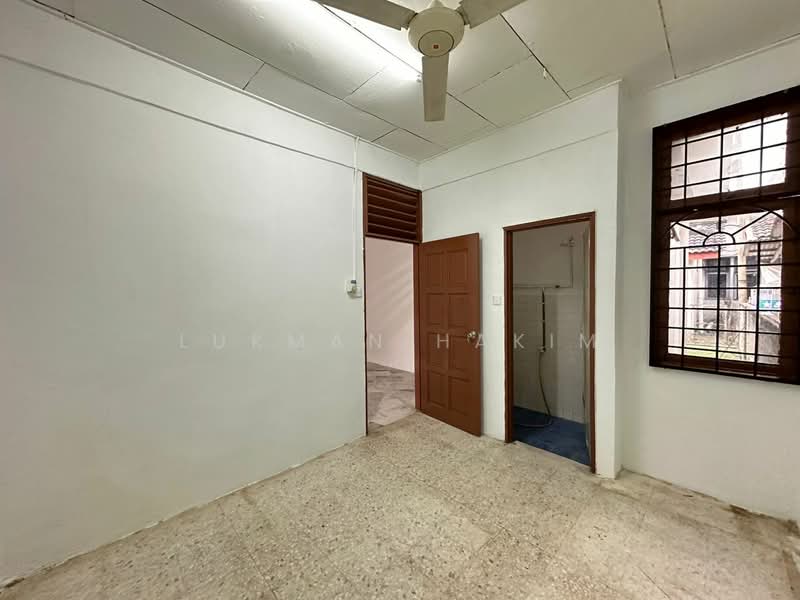 1-storey Terraced House for Rent in Batu 9 (Cheras) - Lukman Hakim - PropertyGuru.com.my
