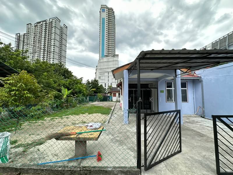 1-storey Terraced House for Rent in Batu 9 (Cheras) - Lukman Hakim - PropertyGuru.com.my