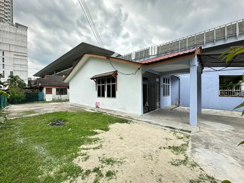 1-storey Terraced House for Rent in Batu 9 (Cheras) - Lukman Hakim - PropertyGuru.com.my